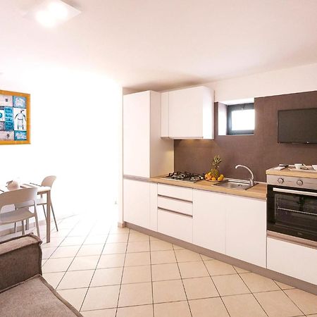 Magico Apartments - 450M Dalla Spiaggia Capo dʼOrlando Екстериор снимка
