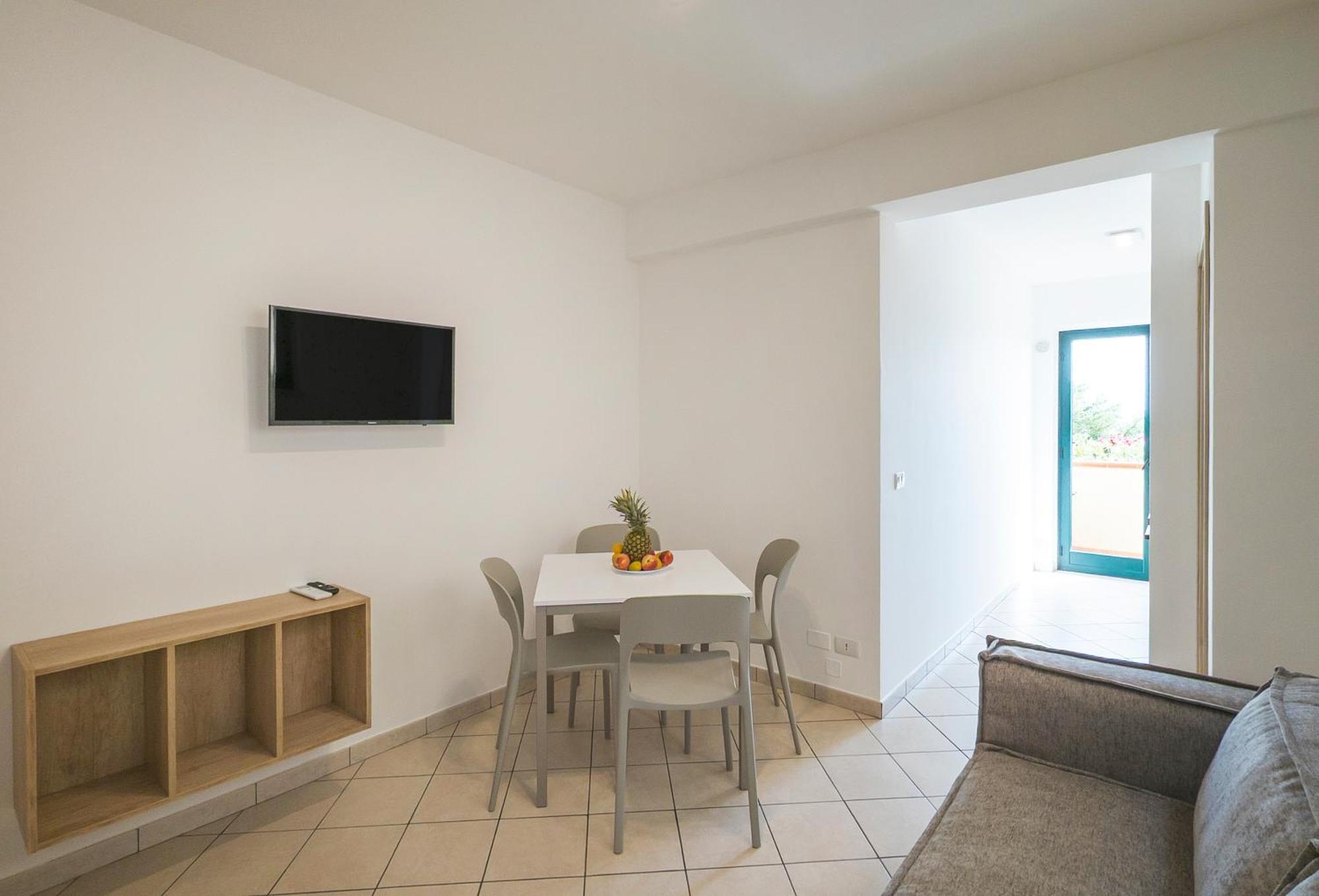 Magico Apartments - 450M Dalla Spiaggia Capo dʼOrlando Екстериор снимка