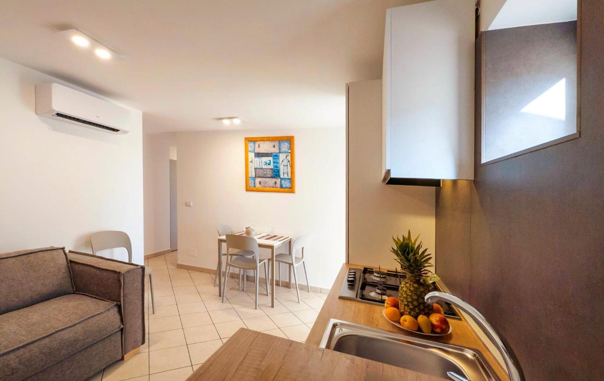 Magico Apartments - 450M Dalla Spiaggia Capo dʼOrlando Екстериор снимка