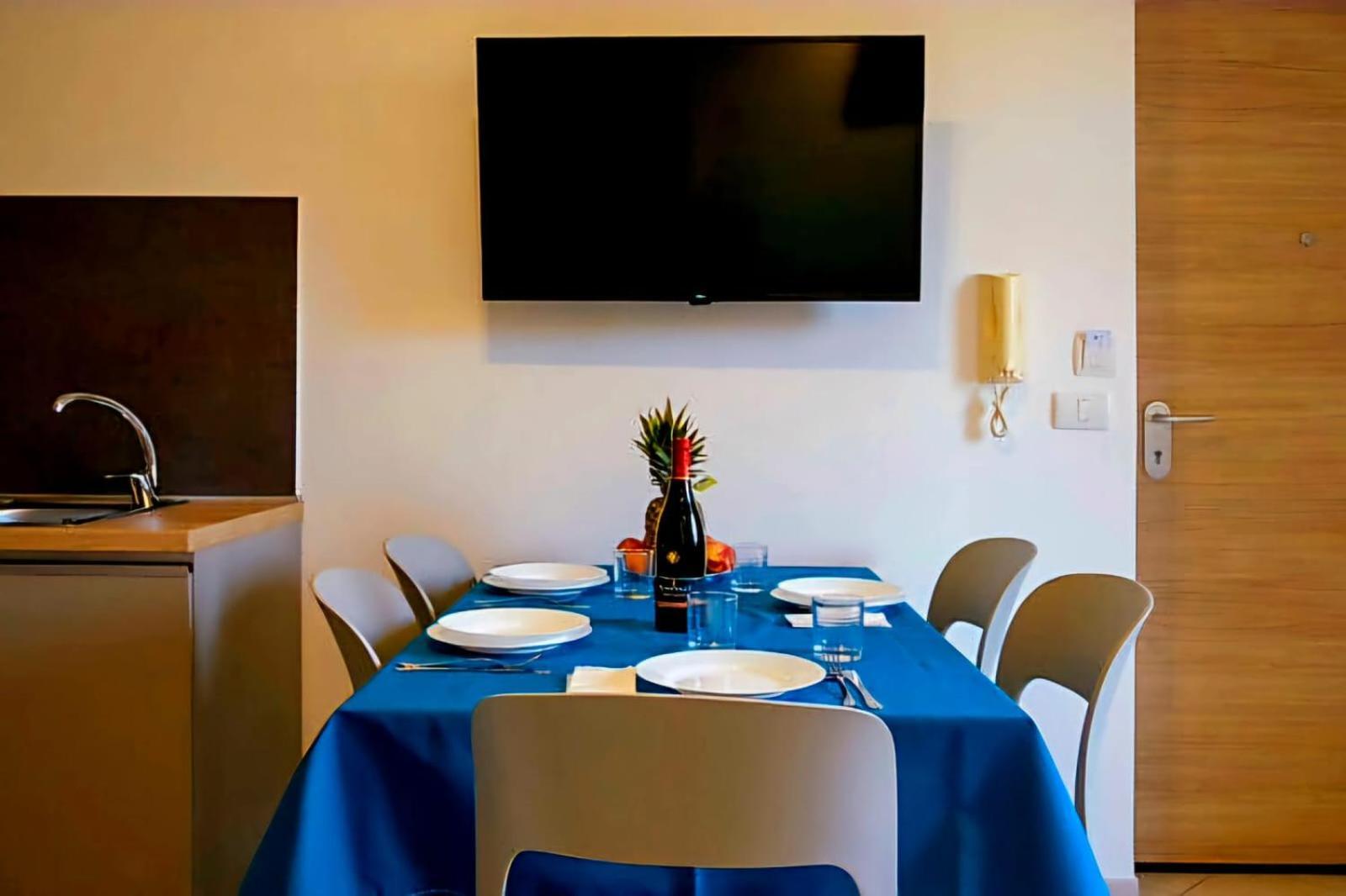 Magico Apartments - 450M Dalla Spiaggia Capo dʼOrlando Екстериор снимка