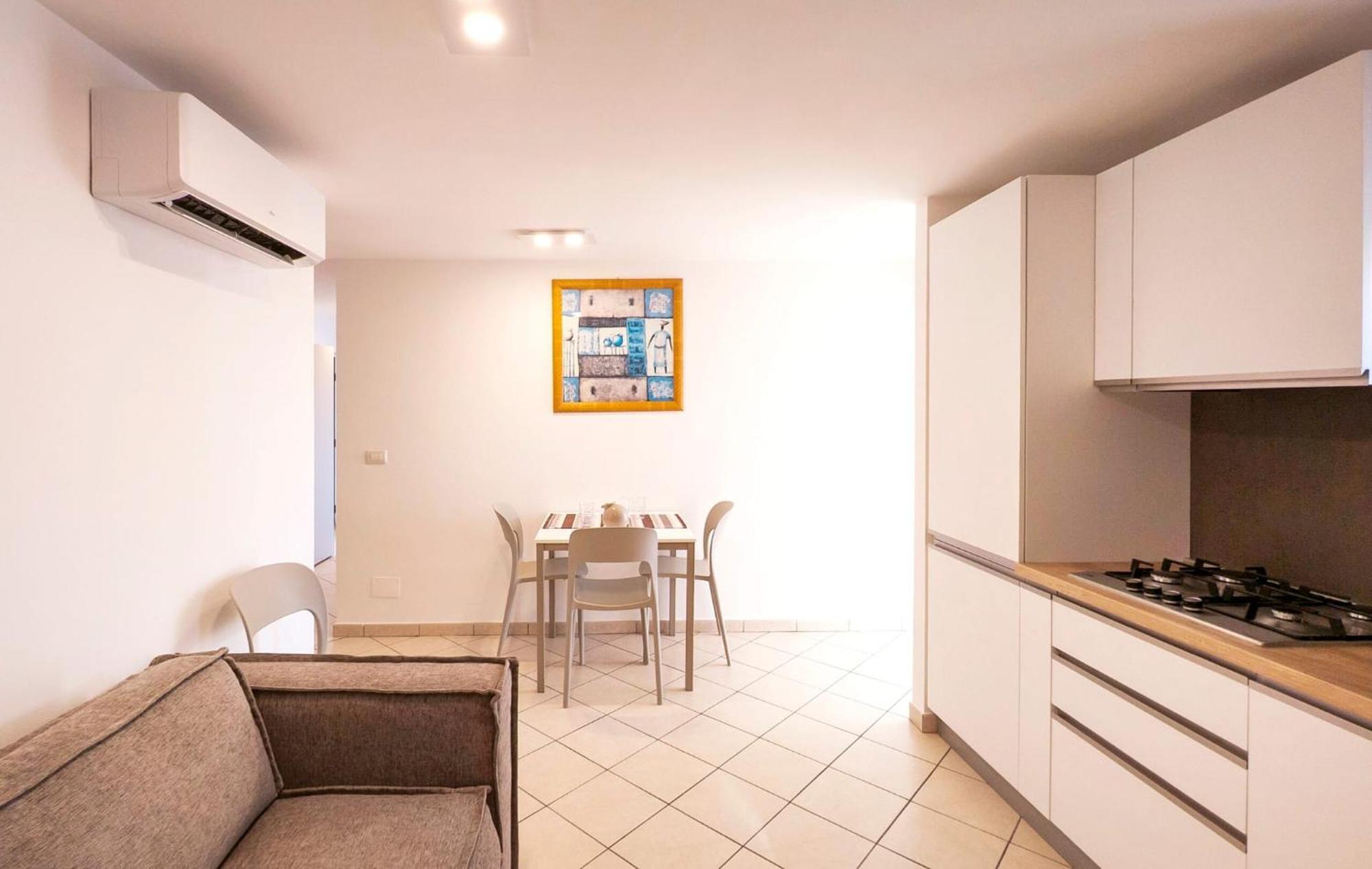 Magico Apartments - 450M Dalla Spiaggia Capo dʼOrlando Екстериор снимка